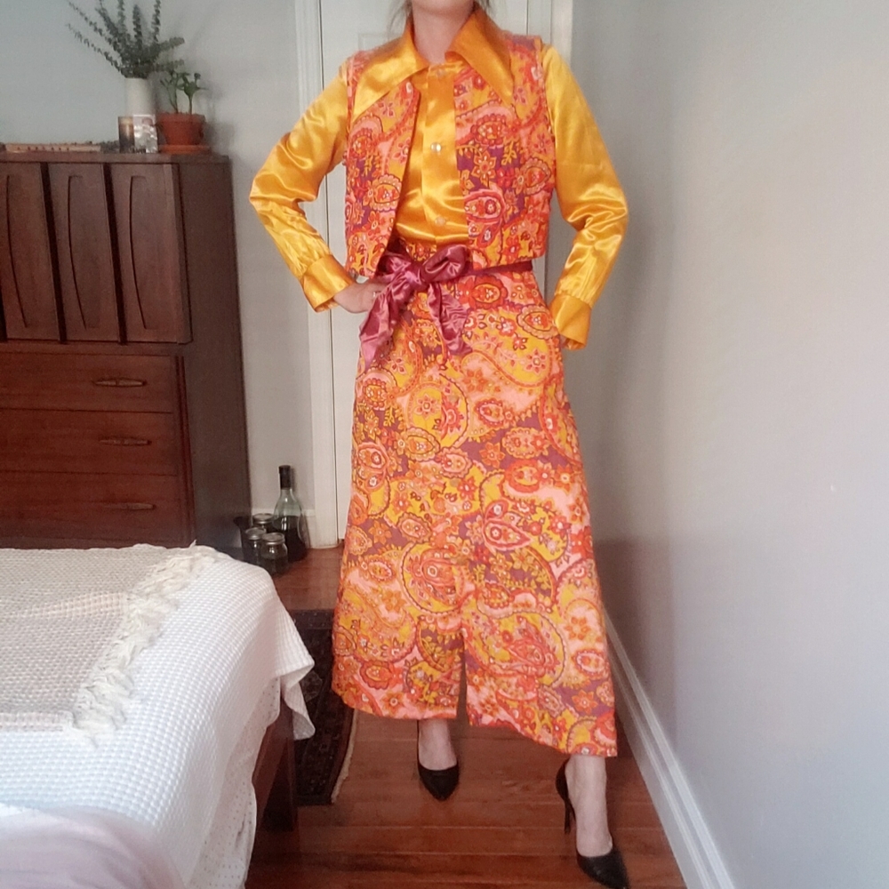 Vintage 70s quilted and satin dress & vest